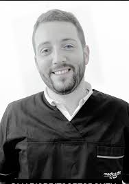 Ricardo Ferraz Dental Clinic