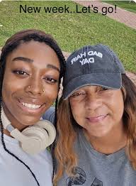 Hey everyone... How was ur day today 😊