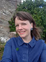 White And Navy Modern Professional CompanyAnnual Report