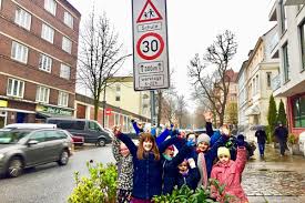Tempo 30 Vor Grundschule Alsterdorfer Strasse Hamburger Abendblatt
