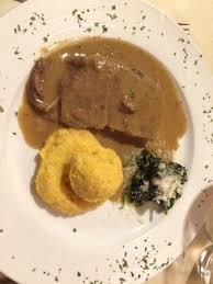 Il manzo all'olio è un piatto della tradizione bresciana che caratterizza la zona di rovato. Il Mitico Manzo All Olio Foto Di Trattoria Del Gallo Rovato Tripadvisor