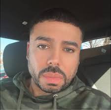 Aht aht aht!!! Don't get too excited to reclaim your time… ☝🏾 I waited  almost 4 years for this day… and 4 days in, I'm about to crash out. 🥲  Motherhood is