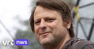 Zing Mia Mee": VRT herdenkt Luc De Vos met 'meezingmoment' in Gent, 10 jaar  na zijn dood