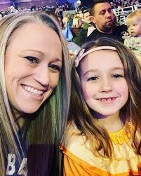 Katie Rea's Instagram, Twitter & Facebook