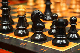 Early Old Vienna Style Coffee House 1900 Reproduction 4.5" Antiqued  Boxwood/Ebony Wood Chess set