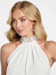 Kristy Halter's Instagram, Twitter & Facebook