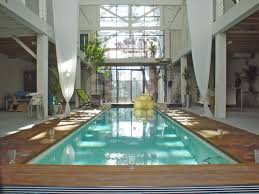 Magnifique loft meublé, neuf et tout confort, petite terrasse privative, accès à la piscine dans ma résidence principale. Location Loft Pour Tournages Et Evenements Marseille Paca 13 Lieux Lieu A Louer Pour Tournage Dans Le Sud De La France