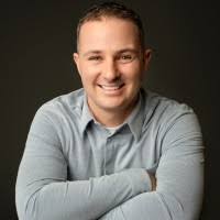 10+ "Kyle Real" profiles