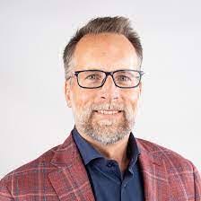 Tammy Wikoff's Instagram, Twitter & Facebook