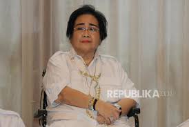 Rachmawati memiliki nama panjang diah pramana rachmawati soekarnoputri. Sandiaga Uno Terima Kasih Rachmawati Soekarnoputri Republika Online
