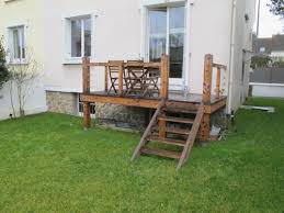 Pas cher grand choix droit de retour sous 30 jours. Terrasse Sur Pilotis Avec Garde Corps En Bois