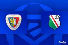 Currently, piast gliwice rank 4th, while legia warszawa hold 1st position. R Mryvtmn8dpgm