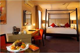 Hotel Odasinda Romantik Dogum Gunu Dogum Gunu Surprizler Dogum Gunu