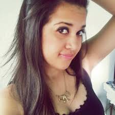 Stream Bea Andrade music