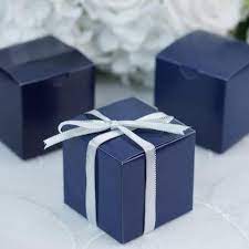 Boite A Dragees Carree Bleu Marine Par 10 Les Couleurs Du Mariage Mariage Et Reception Boite Dragees Decorations De Mariage Bleu Boite De Carte De Mariage