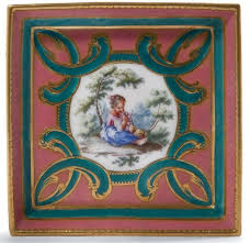 Sevres Plateau Carre En Porcelaine Tendre A Fond Rose A Fin Decor Polychrome En Reserve D 39 Une Petite Fille A La Grappe De Raisin Pres D 39 Une Corbeille De