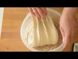 La Minute Geste Le Rabat De La Pate A Pain Tuto Boulange Youtube