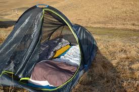 Montata con vento a 30 nodi (circa 56 km/h) e nonostante le forti raffiche, la tenda rimane ben. Test Tente Camp Minima 2 Sl I Trekkings