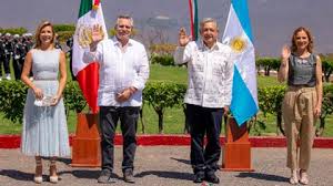 Bienvenido a méxico presidente alberto fernández, publicó este sábado reyes el gobierno de méxico felicita a alberto fernández por su triunfo en las elecciones presidenciales de argentina y. De Las Islas Malvinas A Igualdad De Genero Los Puntos Mas Destacados De La Declaracion Conjunta Entre Mexico Y Argentina Region Cultural