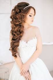 Coafuri de mireasa pentru parul lung. Coafura Mireasa Par Lung Ondulat Long Hair Styles Wedding Hairstyles Hair Styles