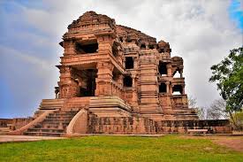 Sasbahu Temple Also Called The Sas Bahu Mandir Sas Bahu Temples Sahastrabahu Temple Or Harisadanam Temple Is An 11th Century Twin Temple In Gwalior Madhya