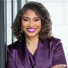 Danielle Brantley's Instagram, Twitter & Facebook