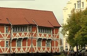 Hier finden sie häuser vieler immobilienportale und durch die einfache & schnelle häusersuche mit intuitiven. Wohnmobil Mieten Ahaus Bocholt Borken Vreden Wohnmobil Mieten Top Preise Bei Meisereise