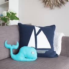 There are some beach themed pillow collections that also include a theme or style which that particular location may be known for. Diy Beach Themed Pillows With Felt Fabric Sustain My Craft Habit