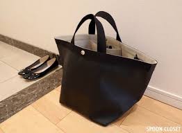 サイズ感と収納例 エルベシャプリエの725gp リュクス舟型トートl バッグの中身 トートバッグ メンズ レザー レザーのハンドバッグ レザートートバッグ