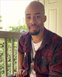 Diane Isom's Instagram, Twitter & Facebook