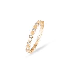 One of the most famous collections of chaumet is the liens collection. Chaumet Ring 081933 053