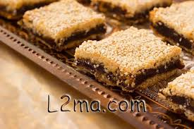معمول مد لقمة طيبة Arabic Sweets Food Arabic Food