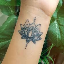 Flowers Dezdemon Xyz Tatouage De Lotus Tatouage Fleur De Lotus Tatouage