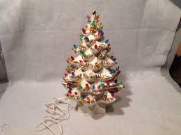 The lenox pearl white tree is an elegant and slightly unconventional ceramic decoration. Vintage 70 S White Ceramic Christmas Tree With Gold Trim 16 Inches Tall W Music 1844783482