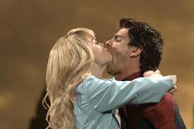 Search only for emma stone spiderman Watch Emma Stone Steal Andrew Garfield S Spotlight In Last Night S Episode Of Saturday Night Live Vanity Fair