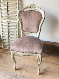 pin op gestoffeerde stoelen oud is nieuw