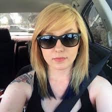 Mindy Mosher's Instagram, Twitter & Facebook