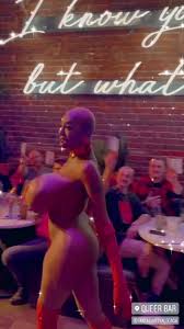 F@nt@sia R0y@le Black Shemale Biggest Boobs - Pornô - EroMe