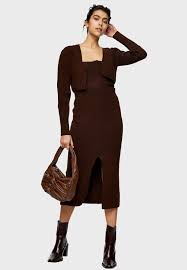 Wear midi and pleated skirts for an elegant look or knit skirts and pencil skirts for a sporty outfit. Buy Topshop Brown Chocolate Brown Knitted Skirt For Women In Mena Worldwide 23d13tbrn