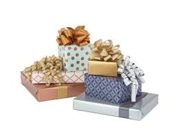 Our roles are heavyweight 50# coated paper and are available in 18'', 24, 30 and 36 widths by 417' and 833' length. Best Gift Wrapping Paper Of 2021
