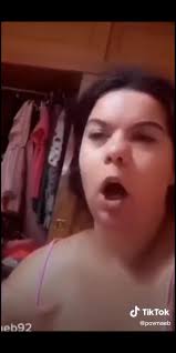 Maeb burping - ThisVid.com