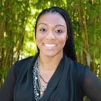 Justine Ellis's Instagram, Twitter & Facebook