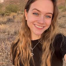 Is A Court of Thorns and Roses a cool fantasy book?