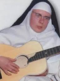 Las cuatro vidas de Sor Sonrisa