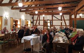 Ein einfamilienhaus ist zwar das beliebteste haus der deutschen, aber auch mit das teuerste. Steckt Unsere Demokratie In Der Krise Vortrag Beim Kreisverband Der Landfrauenvereine Gifhorn