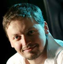 Strom neodepře pohodu stínu ani tomu, kdo ho přichází porazit.