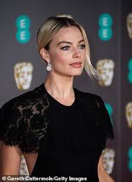 Check spelling or type a new query. Surgeons Reveal Why Margot Robbie Has The Most Requested Face Of The Moment Daily Mail Online