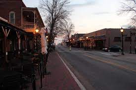 Please note that the dumpster usually fills up on monday afternoon, so come early on monday or tuesday through friday. Living In Roswell Ga 2021 Neighborhood Guide