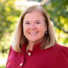 Laura Cech's Instagram, Twitter & Facebook