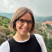 Kim Wyllie's Instagram, Twitter & Facebook